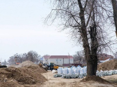 
                    Бизнесмены ЗКО оказывают содействие в борьбе с паводками
                