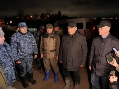 
                    Начать принудительную эвакуацию жителей пригорода Петропавловска поручил Роман Скляр
                