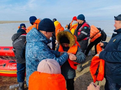 
                    Дети из пострадавших от паводков регионов будут учиться в школах-интернатах «Дарын» и НИШ
                
