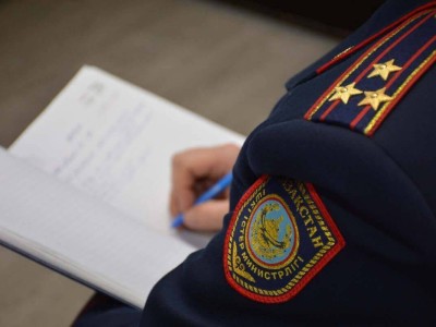
                    Женщина приставала к прохожим в Павлодаре
                