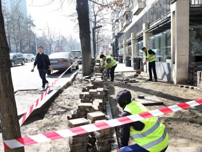
                    Токаев поручил акимам областей и городов, не затронутых паводками, заняться благоустройством и озеленением
                