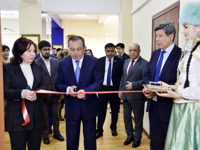 
                    В Abai University открылся Центр исследований политики, культуры и религии
                