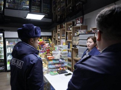 
                    Рейды по вейпам и насваю ведут полицейские в магазинах Астаны
                