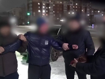 
                    Крупную партию кокаина и прочих наркотиков изъяли у астанчанина
                