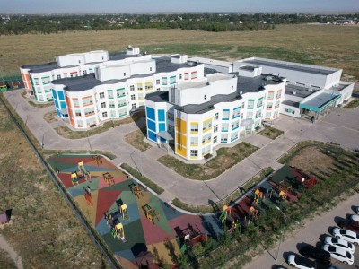
                    Строительство пяти пристроек к школам почти на две тысячи мест ведется в Алматы
                