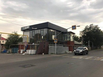 
                    Еще один незаконный объект сносят в Алматы
                
