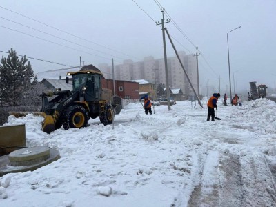
                    В Астане устраняют последствия дождя и снега
                