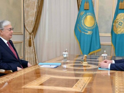 
                    Аким Мангистауской области отчитался перед Токаевым
                