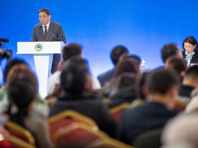 
                    Свыше 8 км дорог построят в Наурызбайском районе
                