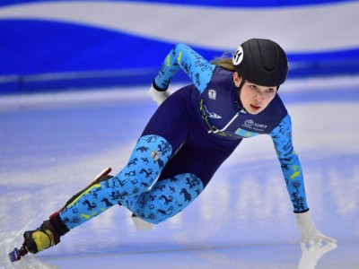 
                    Серебро выиграла казахстанка на чемпионате мира по шорт-треку среди юниоров
                