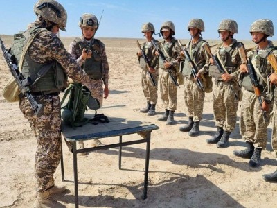 
                    Еще один праздник появился у военнослужащих Казахстана
                