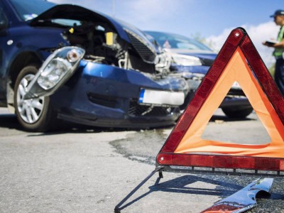 
                    Как получить выплаты после автомобильной аварии
                