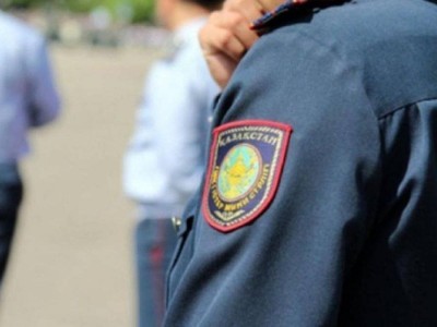 
                    Пьяная астанчанка устроила скандал и разнесла мини-маркет
                