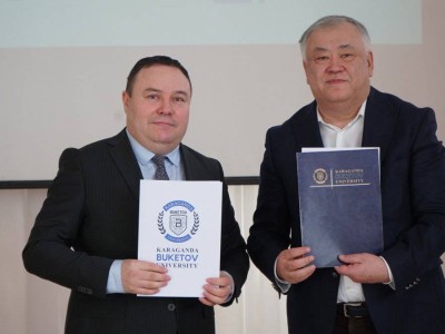 
                    Медиахолдинг Alatau Agparat и Карагандинский университет им. Букетова подписали меморандум о сотрудничестве
                