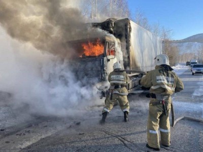 
                    Не использовать огонь для обогрева авто призвали в МЧС
                