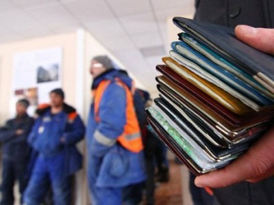 
                    Сотни гастарбайтеров задержали в Карагандинской области
                