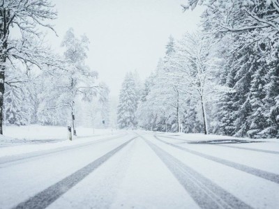 
                    Ограничения движения ввели на 22 участках республиканских дорог
                