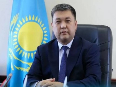 
                    На взятке попался аким Сатпаева
                