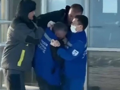 
                    На водителя скорой помощи напали в Акмолинской области
                