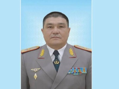 
                    Заместителем министра обороны стал генерал-майор Шайх-Хасан Жазыкбаев
                