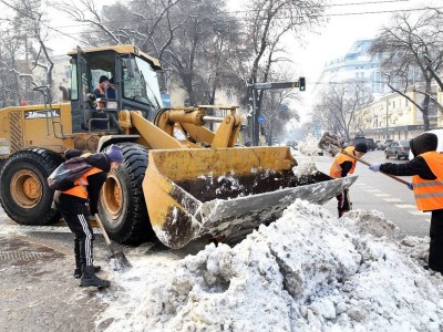 
                    В Алматы пересмотрен алгоритм уборки улично-дорожной сети в зимний период
                