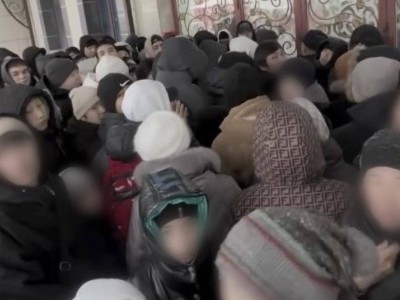 
                    Массовая давка из-за скидок на обувь возникла в Кызылорде
                