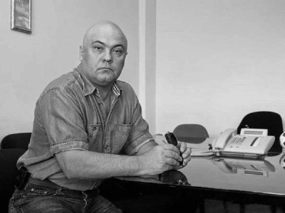 
                    Скончался известный телеведущий Владимир Рерих
                