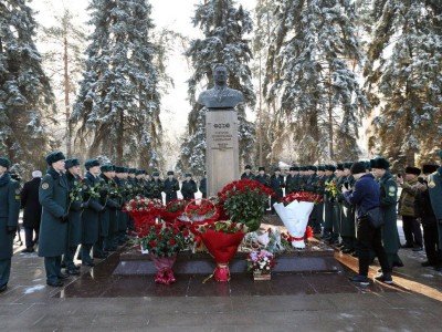 
                    112 лет со дня рождения Динмухамеда Кунаева: в Алматы прошло торжественное мероприятие
                