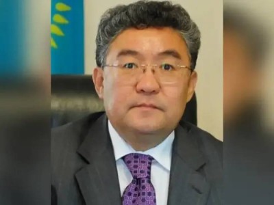 
                    Токаев освободил от должности посла Казахстана в Иране
                