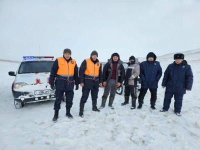 
                    163 взрослых и 27 детей спасены из снежных заносов в Карагандинской области
                