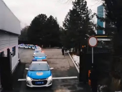 
                    Более трех тысяч полицейских Алматы несли службу в новогоднюю ночь
                