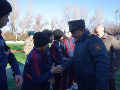 
                    В ЦСК Минобороны открыто футбольное поле по стандартам ФИФА
                