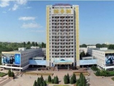 
                    Звезда востока: Казахский национальный университет имени аль-Фараби
                