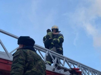 
                    В Павлодаре из горящей квартиры вынесли восьмилетнего мальчика
                