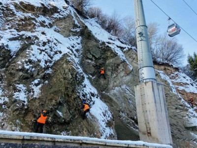 
                    Изменен график пропускного режима по дороге Медеу – Шымбулак
                