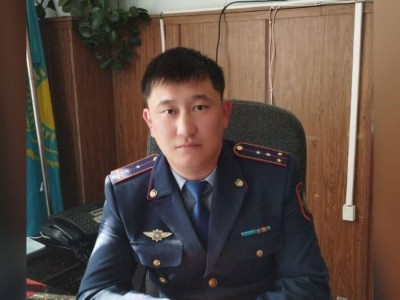 
                    В МВД рассказали, где служит дважды спасший людей из огня полицейский
                