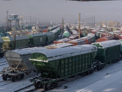 
                    Китай приостановил прием груза из Казахстана
                