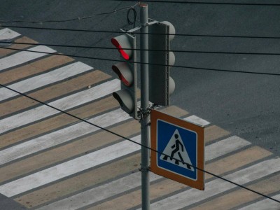 
                    В Алматы обновляются дорожные знаки
                