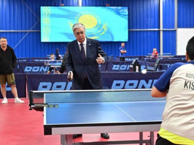 
                    Президент посетил центр настольного тенниса в Актобе
                