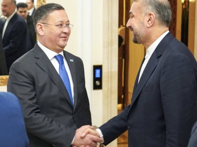 
                    МИД Казахстана и Ирана обсудили перспективы развития двусторонних отношений
                