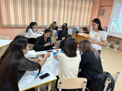 
                    Алматинские учителя поделились c молодыми коллегами опытом по проведению эффективных уроков
                