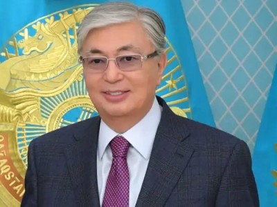 
                    Токаев поблагодарил всех, кто заботится о нуждающихся
                