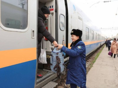 
                    Дополнительные поезда запустят в декабре в Казахстане
                