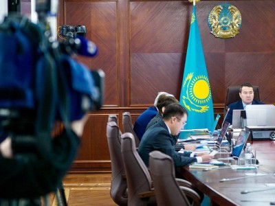 
                    Алихан Смаилов поручил усилить меры по борьбе с корью
                