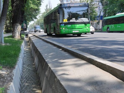 
                    В центре Алматы начато обустройство технических тротуаров
                
