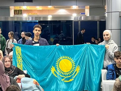 
                    Казахстанцы и их семьи из сектора Газа прибыли в Алматы
                