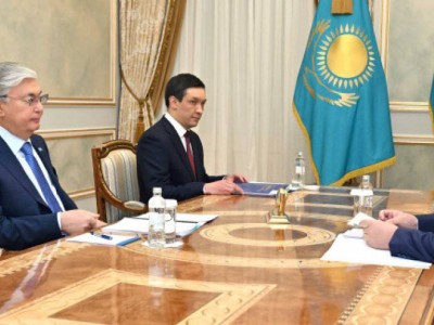 
                    Токаев обратил особое внимание на работу судов
                