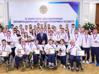 
                    Алихан Смаилов поблагодарил победителей и призеров Азиатских Пара игр
                