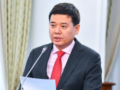 
                    Генпрокуратура подтвердила, что экс-министра Бекетаева задержали при попытке бегства из страны
                