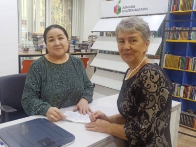 
                    В Центральной городской библиотеке имени Чехова чествовали сотрудников
                